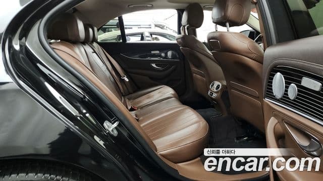 Mercedes-Benz E-класс W213 Exclusive, 2018 12