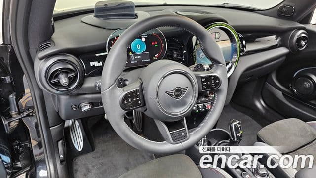 Mini Cooper S 3세대, 2023 13