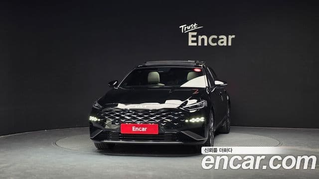 Kia K8 Signature, 2023 3