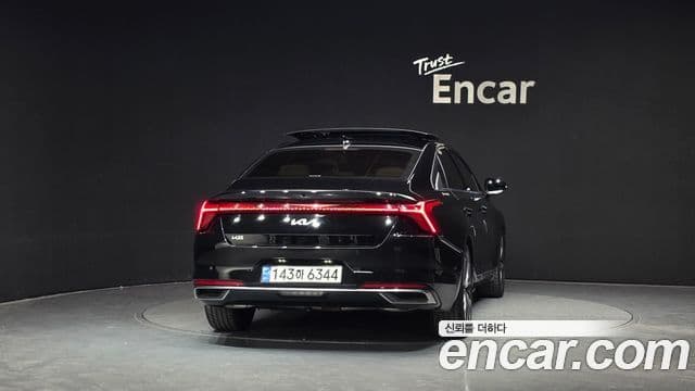 Kia K8 Signature, 2023 4