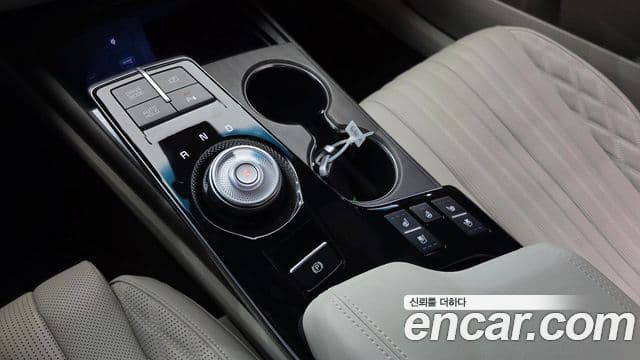 Kia K8 Signature, 2023 9