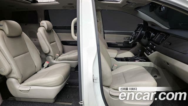 Kia All New Carnival Prestige, 2016 10