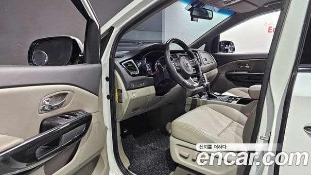 Kia All New Carnival Prestige, 2016 11