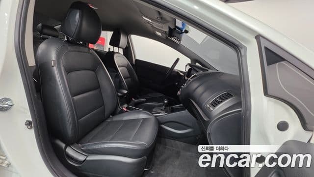 Kia K3 Luxury, 2013 10