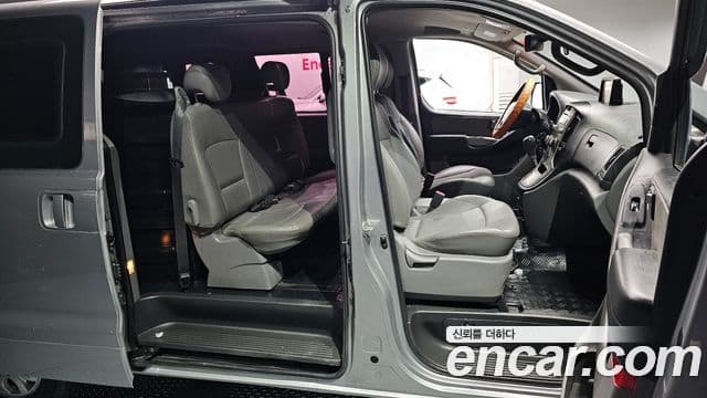 Hyundai Grand Starex CVX Premium, 2015 18