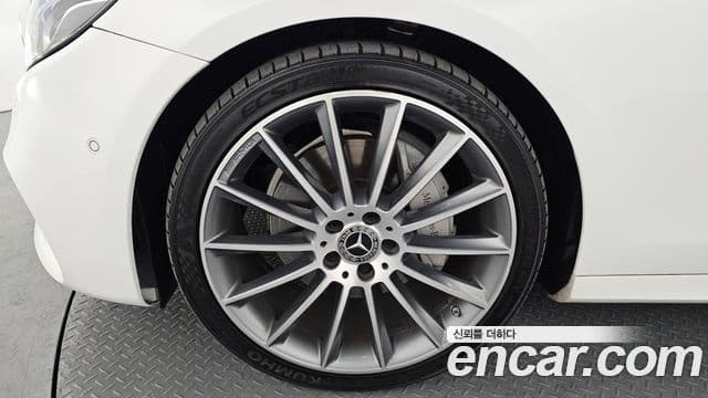 Mercedes-Benz E-класс W213 AMG Line, 2018 все фото