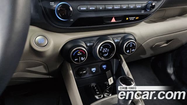 Hyundai Venue Modern, 2020 19