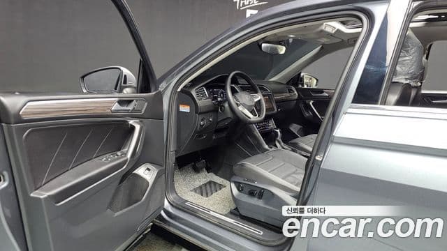 Volkswagen Tiguan Allspace Prestige, 2024 10