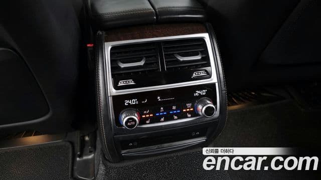 BMW 7시리즈 (G11) 750Li xDrive, 2016 18
