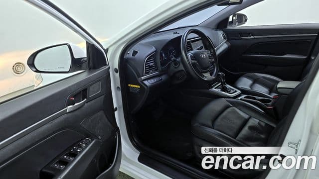 Hyundai Avante AD Modern, 2016 10