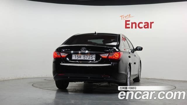 Hyundai YF Sonata топовая версия, 2010 4