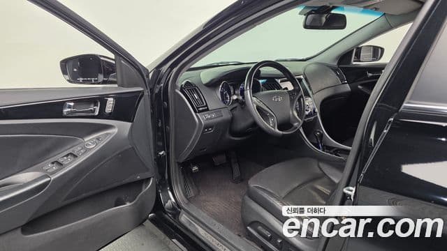 Hyundai YF Sonata топовая версия, 2010 10