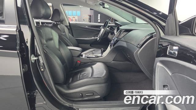 Hyundai YF Sonata топовая версия, 2010 11