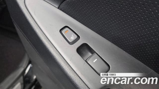 Hyundai YF Sonata топовая версия, 2010 19