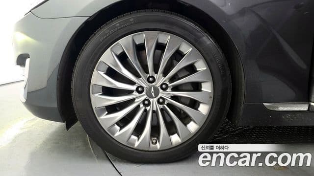 Genesis EQ900 Premium Luxury, 2018 все фото