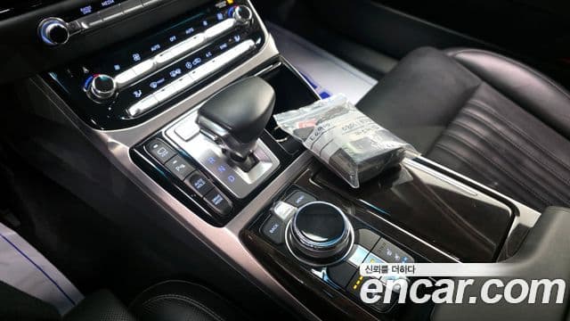 Genesis EQ900 Premium Luxury, 2018 9