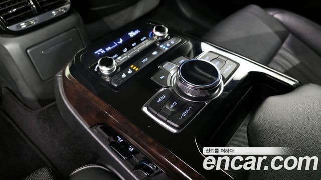 Genesis EQ900 Premium Luxury, 2018 19