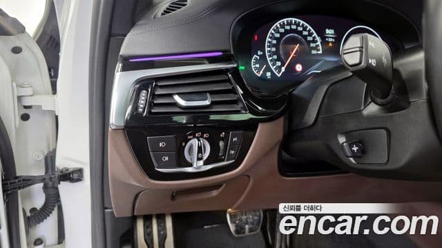 BMW 5시리즈 (G30) 530i M Sport Plus, 2019 16