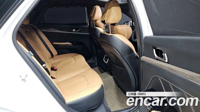 Kia K5 3세대 Signature, 2020 11