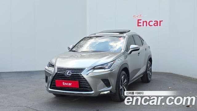 Lexus NX300h Supreme, 2021 1