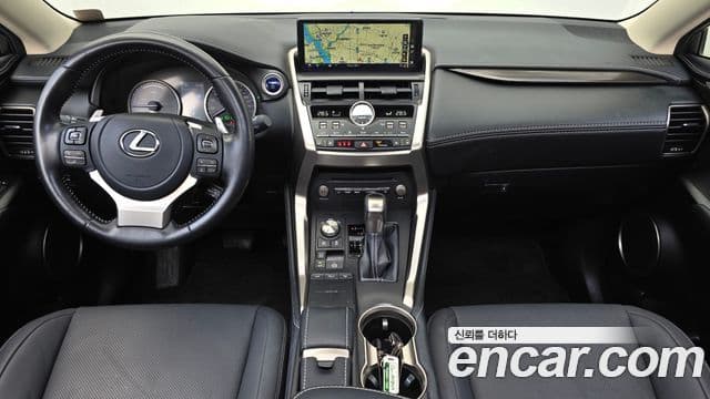 Lexus NX300h Supreme, 2021 7