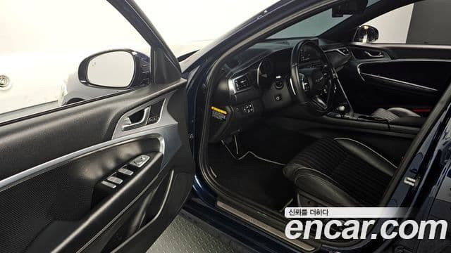 Genesis G70 Elite, 2019 11