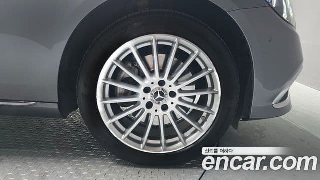 Mercedes-Benz E-класс W213 Exclusive, 2023 все фото