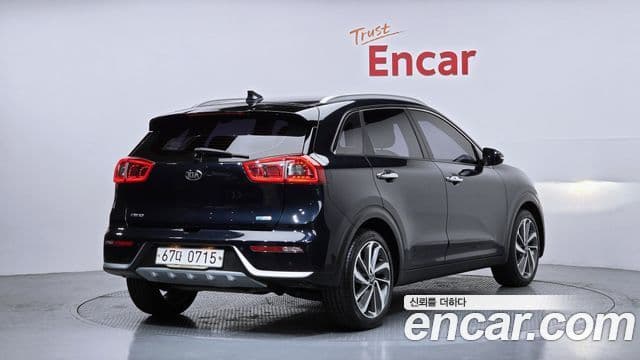 Kia Niro Noblesse, 2017 2