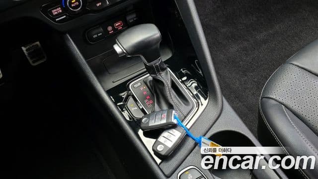 Kia Niro Noblesse, 2017 9