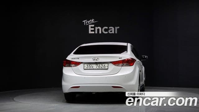 Hyundai Avante MD Style, 2013 4