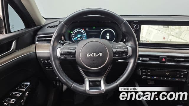 Kia K5 гибрид 3세대 Noblesse, 2023 13