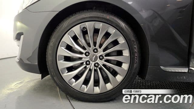 Genesis EQ900 Premium Luxury, 2018 все фото