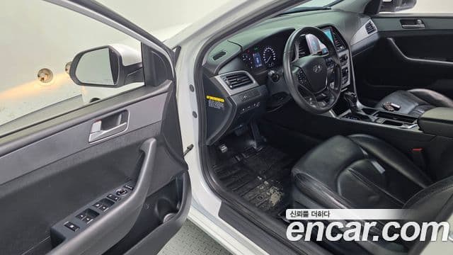 Hyundai LF Sonata Special, 2016 11