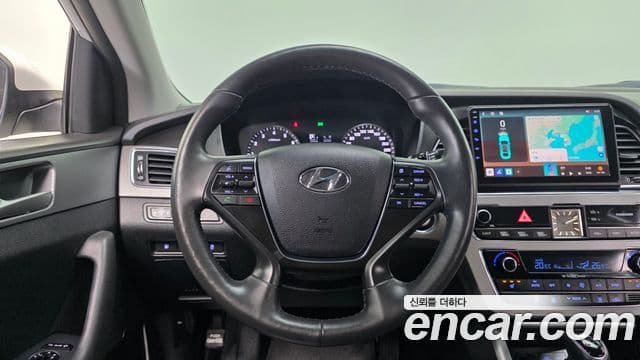 Hyundai LF Sonata Special, 2016 13