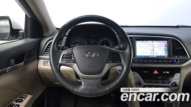 Hyundai Avante AD 1.6 GDI Smart, 2016 13