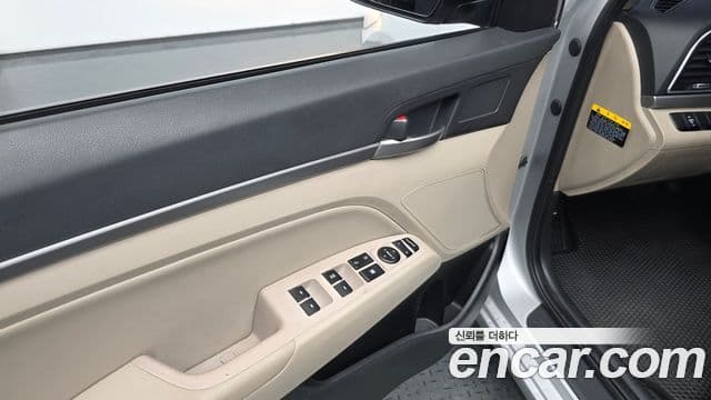 Hyundai Avante AD 1.6 GDI Smart, 2016 14