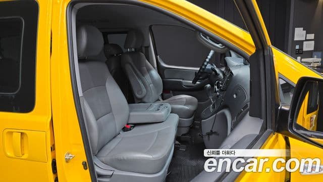 Hyundai Grand Starex детский перевозочный автомобиль, 2017 12