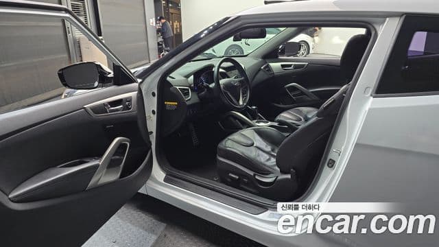 Hyundai Veloster Extreme, 2012 10