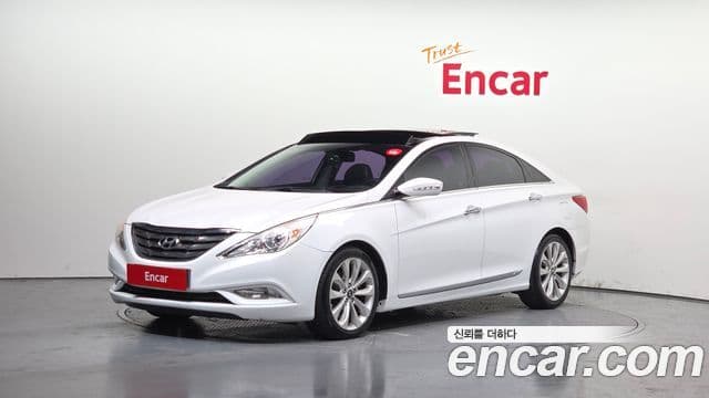 Hyundai YF Sonata топовая версия, 2011 1