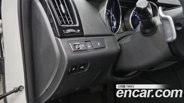 Hyundai YF Sonata топовая версия, 2011 15