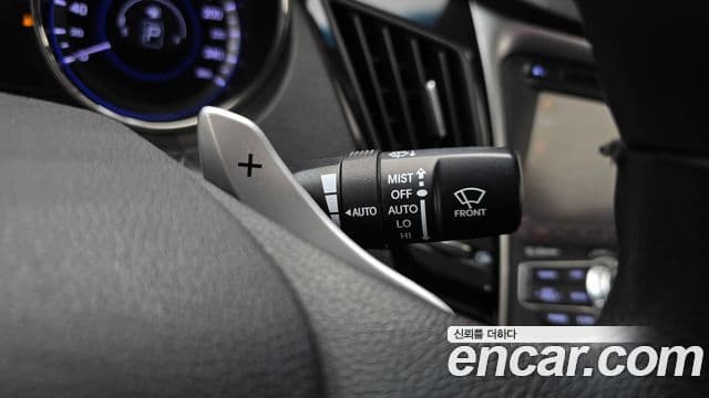 Hyundai YF Sonata топовая версия, 2011 16