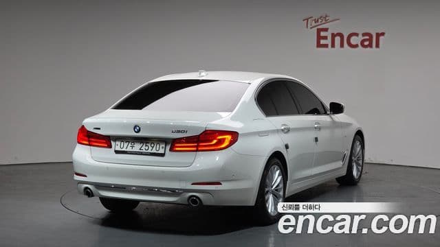 BMW 5시리즈 (G30) 530i xDrive Luxury Plus, 2018 2