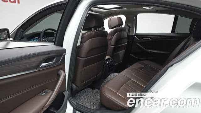 BMW 5시리즈 (G30) 530i xDrive Luxury Plus, 2018 11