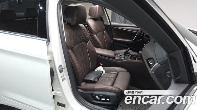 BMW 5시리즈 (G30) 530i xDrive Luxury Plus, 2018 12