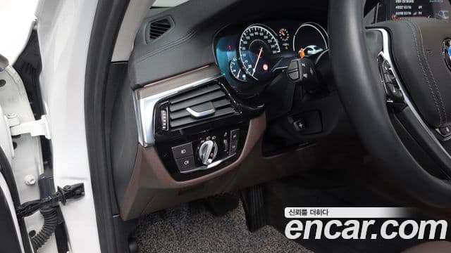 BMW 5시리즈 (G30) 530i xDrive Luxury Plus, 2018 13