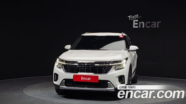 Kia The / новый New Seltos Signature, 2023 3