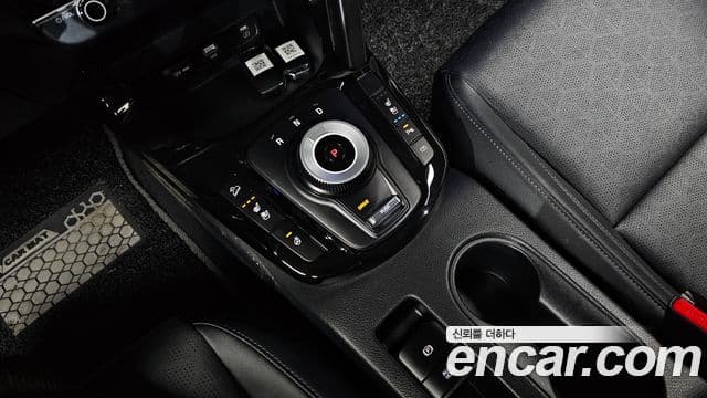 Kia The / новый New Seltos Signature, 2023 9