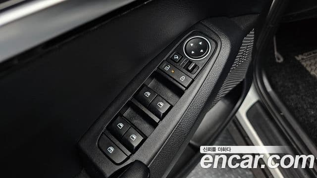 Kia The / новый New Seltos Signature, 2023 12