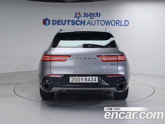 Genesis GV70, 2022 4