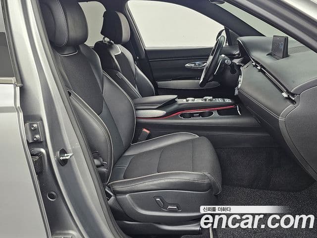 Genesis GV70, 2022 10